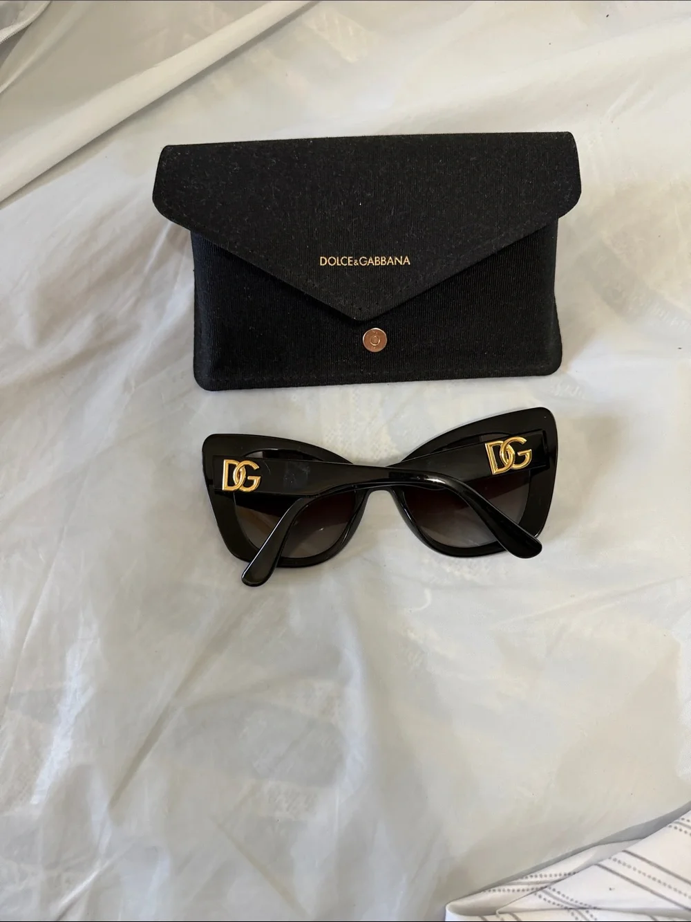Dolce & Gabbana Black Cat-Eye Sunglasses with Black Case